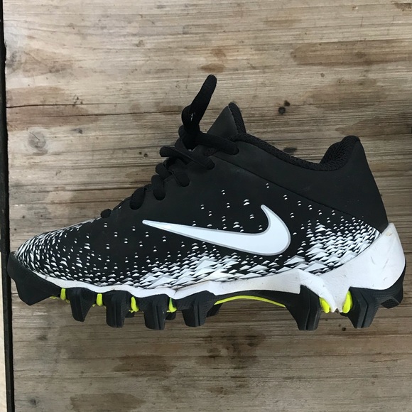 Nike Other - Kids Nike Cleats Size 10C